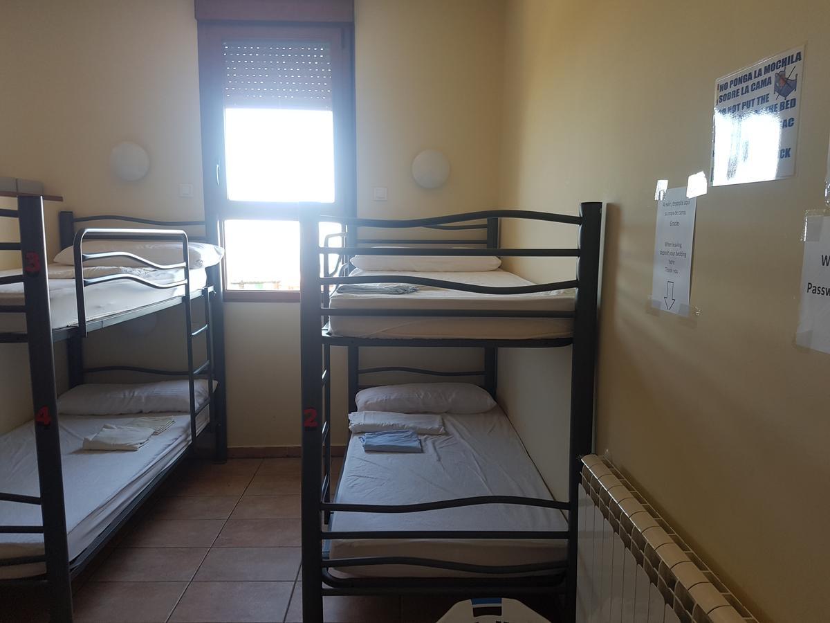 Albergue De Peregrino Cruz De Fierro Foncebadon Zewnętrze zdjęcie